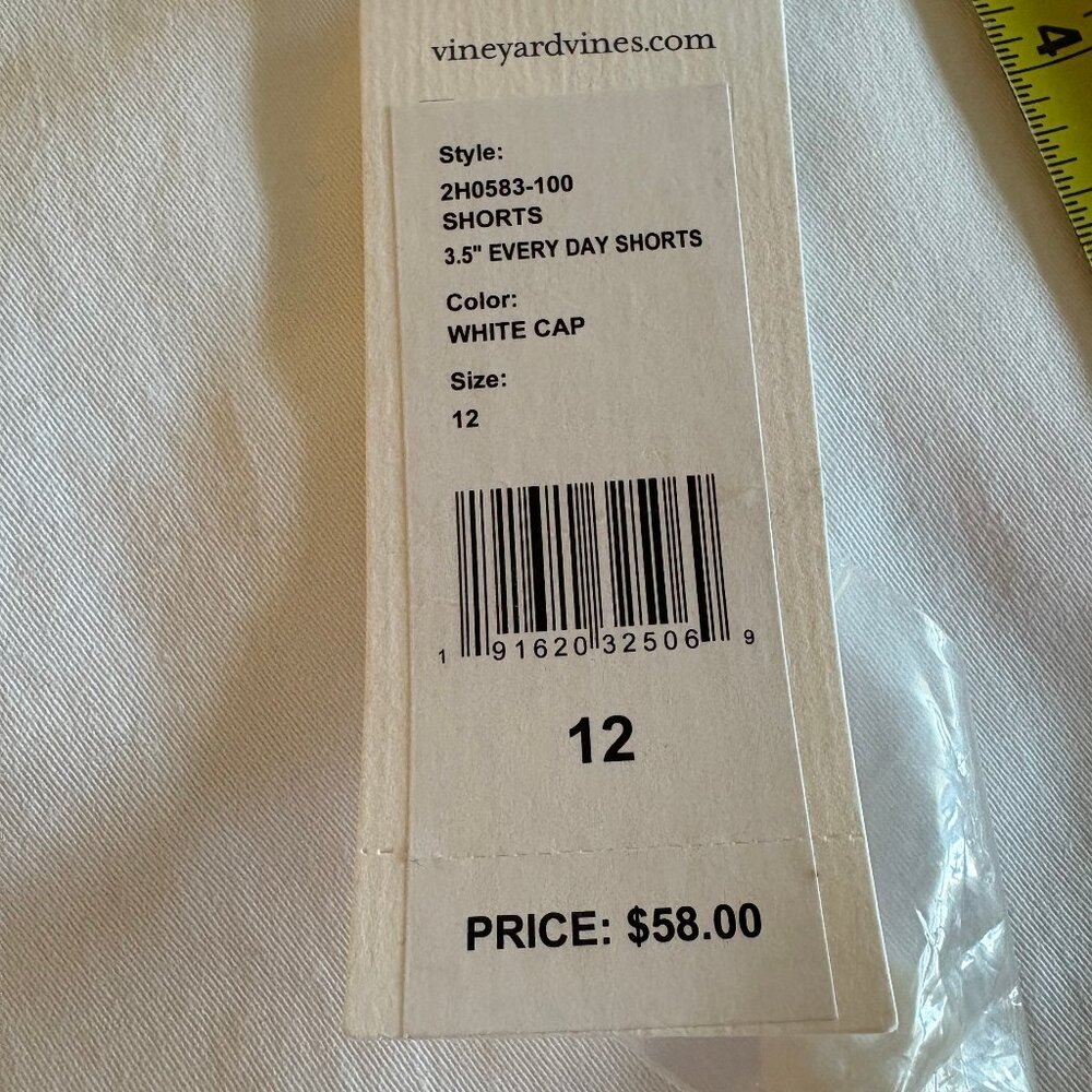 Vineyard Vines White Shorts